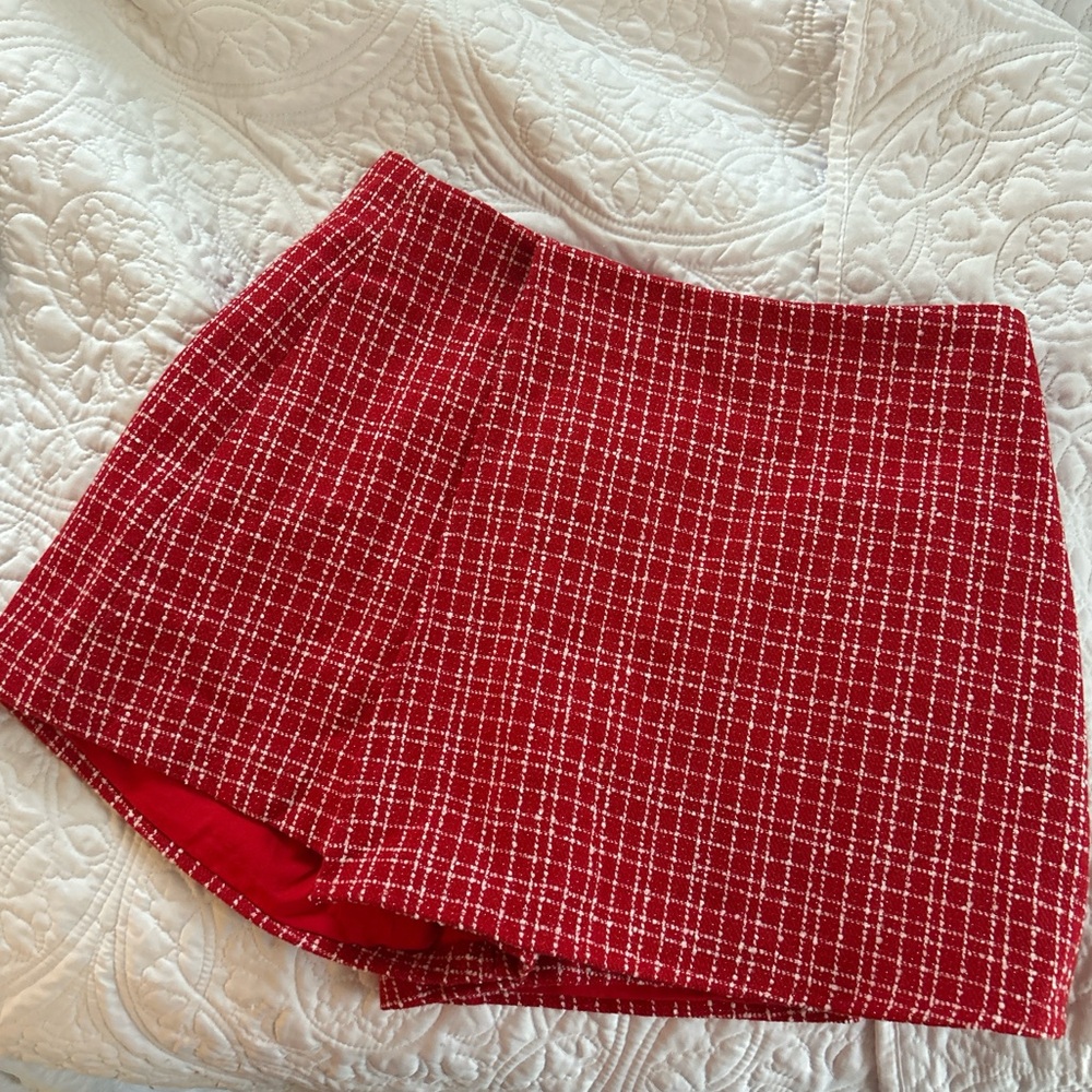 Red plaid skort